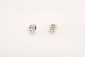 14k White Gold 0.50tcw Diamond Stud Earrings (0.78g.)