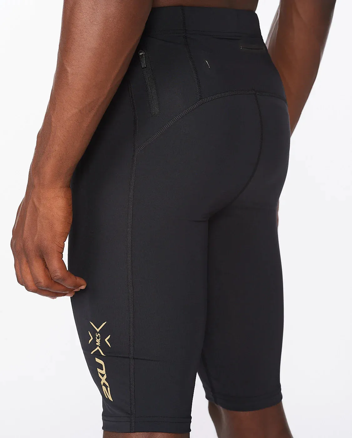 2XU Men's Light Speed Compression Shorts - Black/Gold Reflective