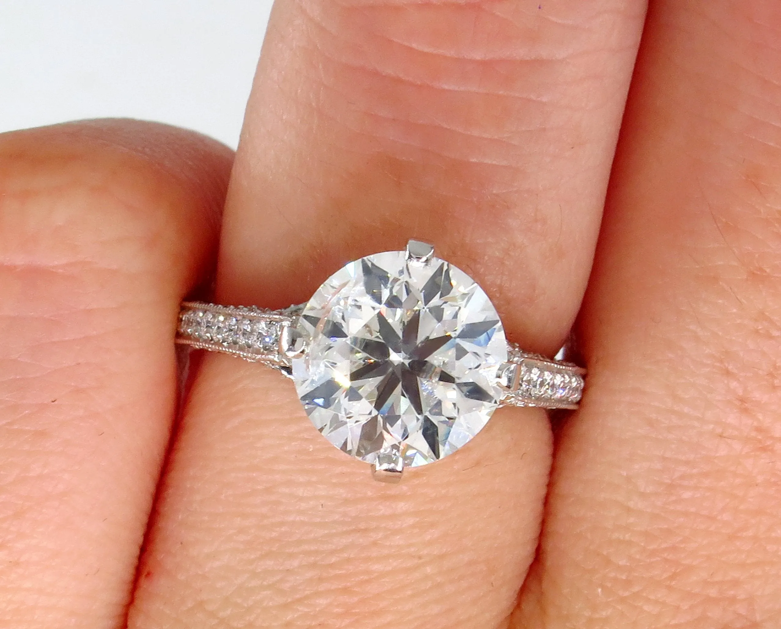 4.36ct Estate Round Brilliant Cut Diamond Solitaire Engagement Wedding Platinum Ring