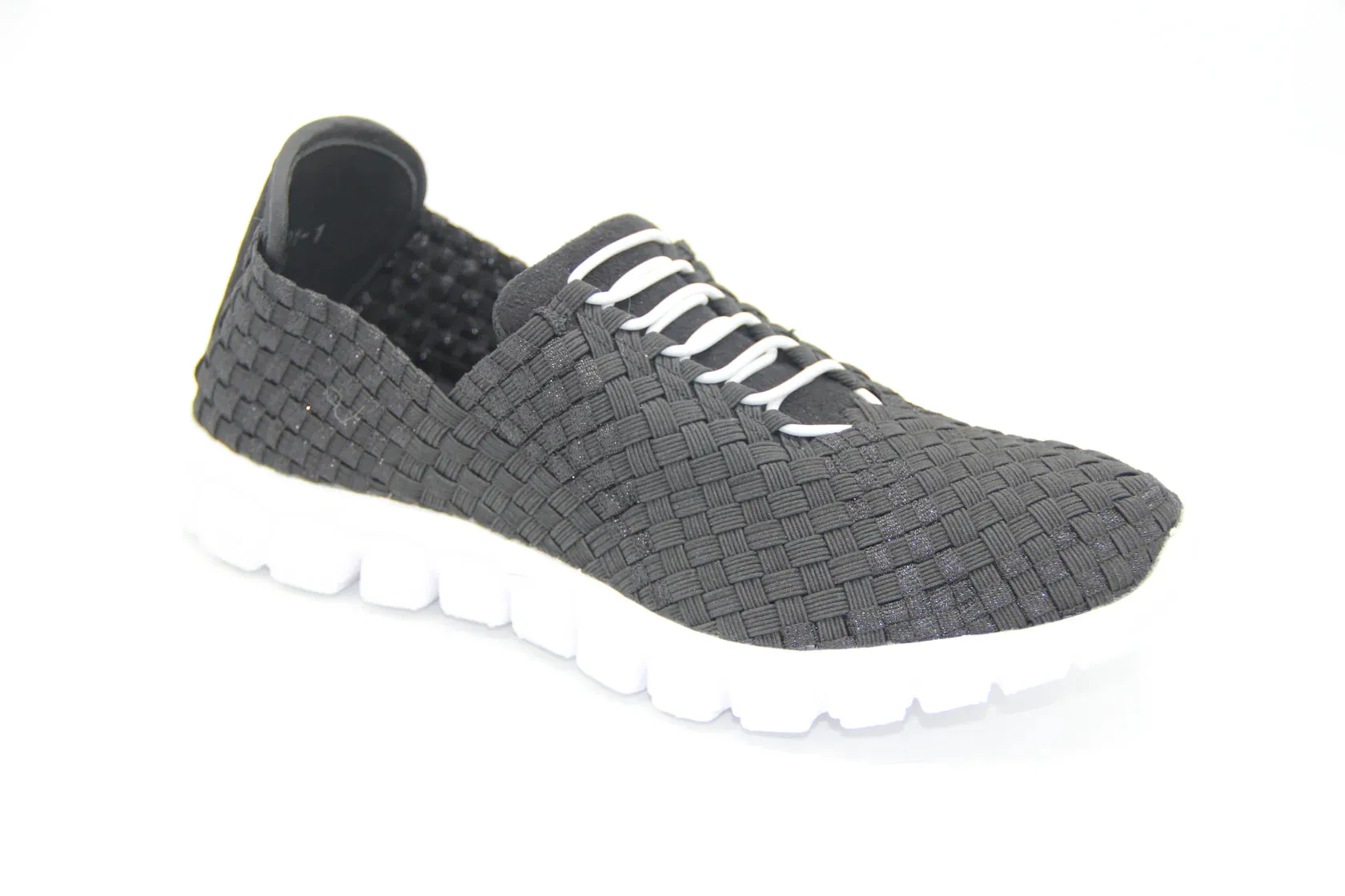 Breeze Walking Shoe - Black