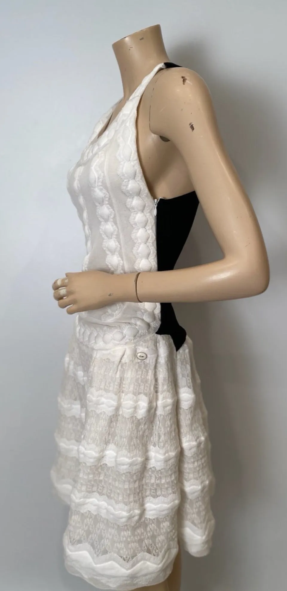 Chanel 2015 Spring Summer Delicate White and Black Dress FR 38 US 4/6