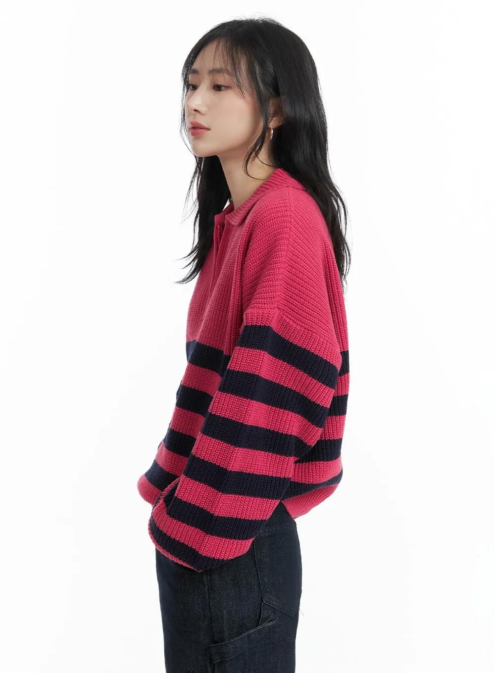 Contrasting Collar Knit Sweater OM408