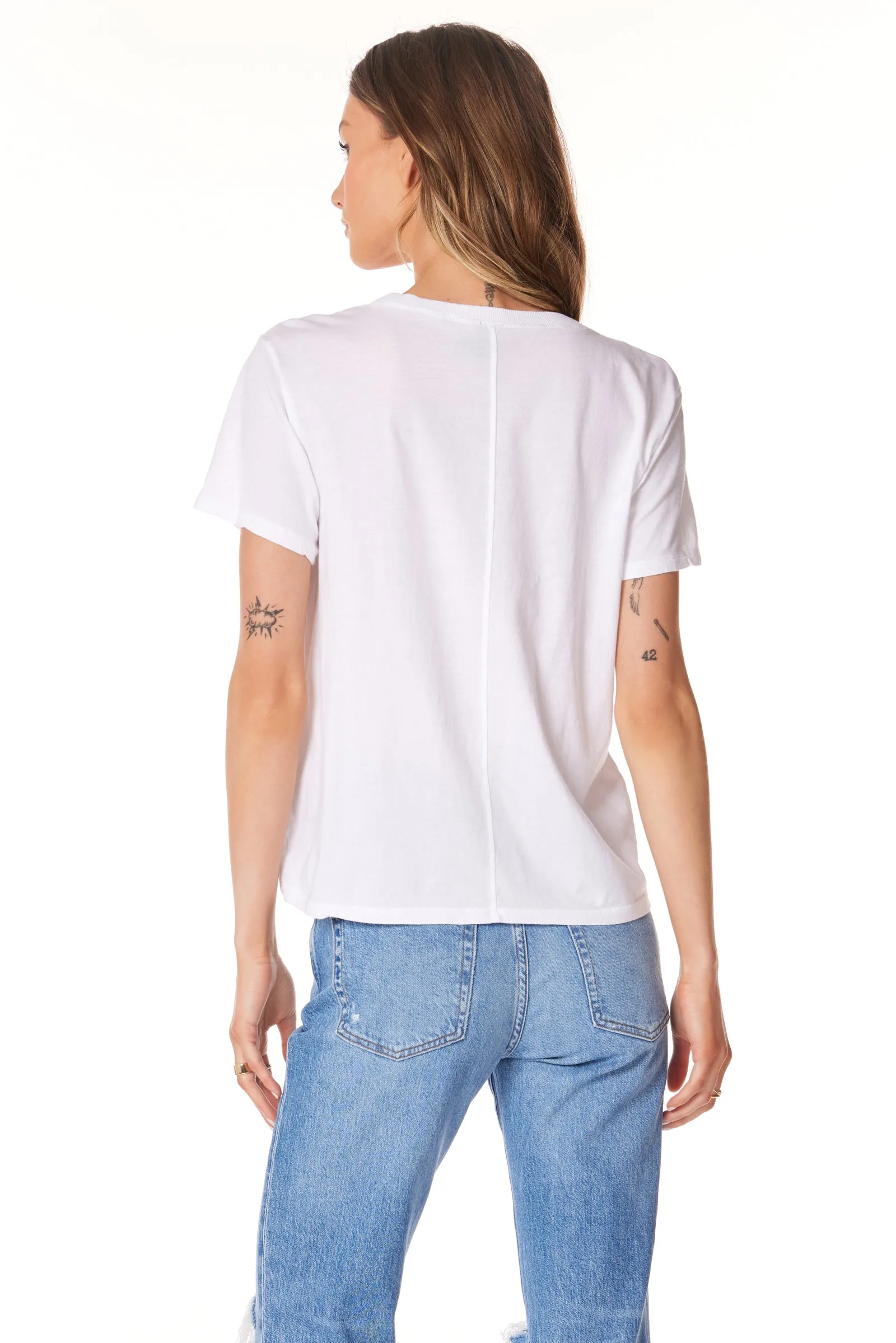 DEEP V-NECK SHORT SLEEVE TEE