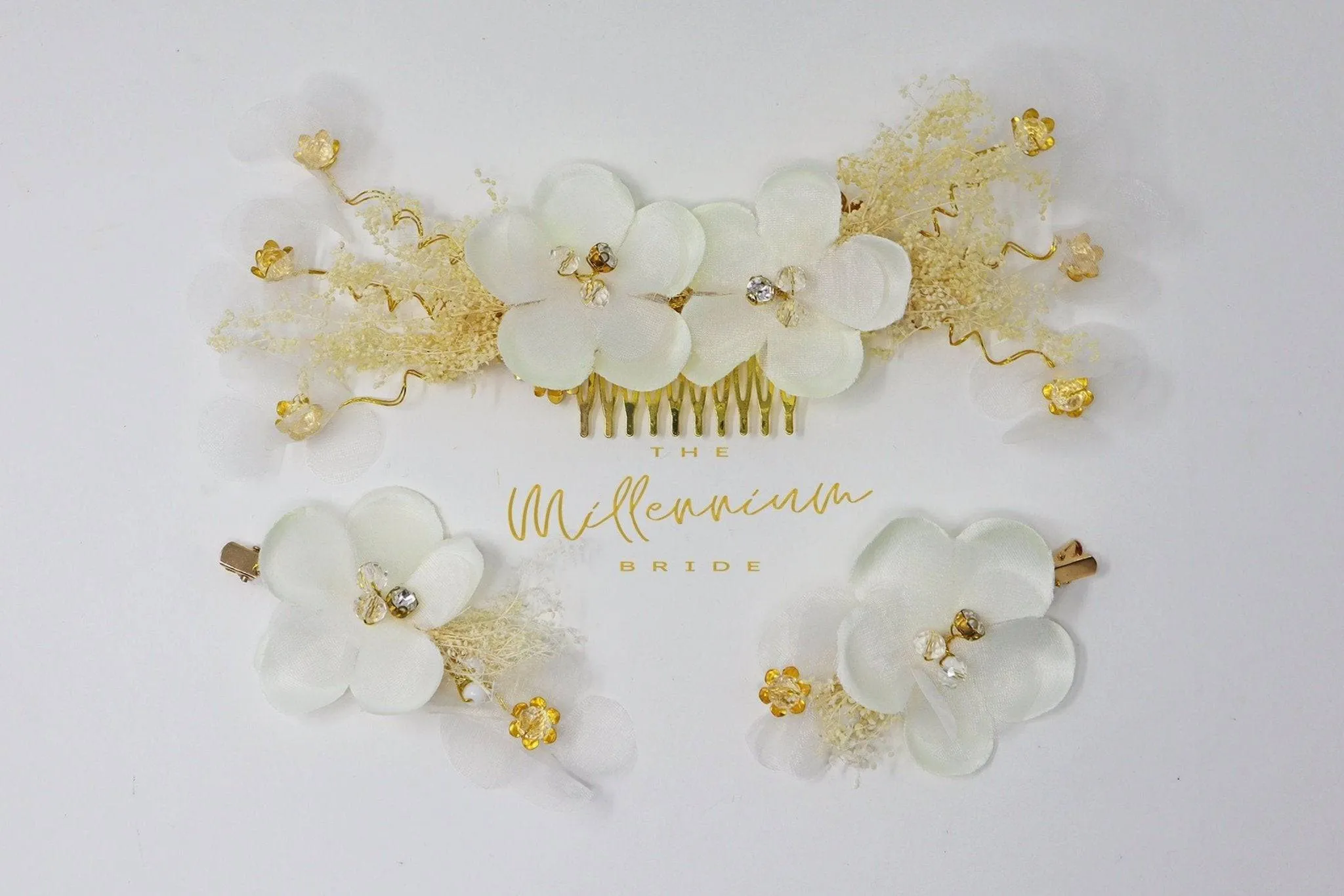 Rhinestones Crystals White Flower Bridal Hair Comb and hair pins set, Bridal Hair Piece, Bridal Hair Accessories, Wedding Hair Accessory.