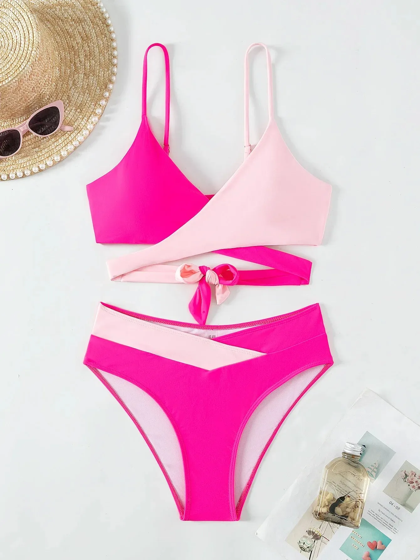 Rosa Criss Cross Cut-Out-Bikini