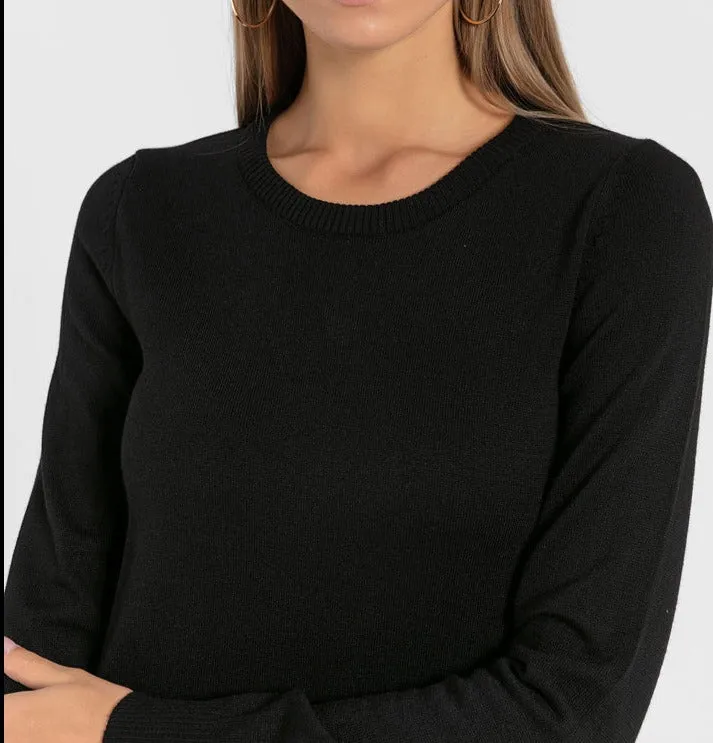 ROUND NECK SWEATER