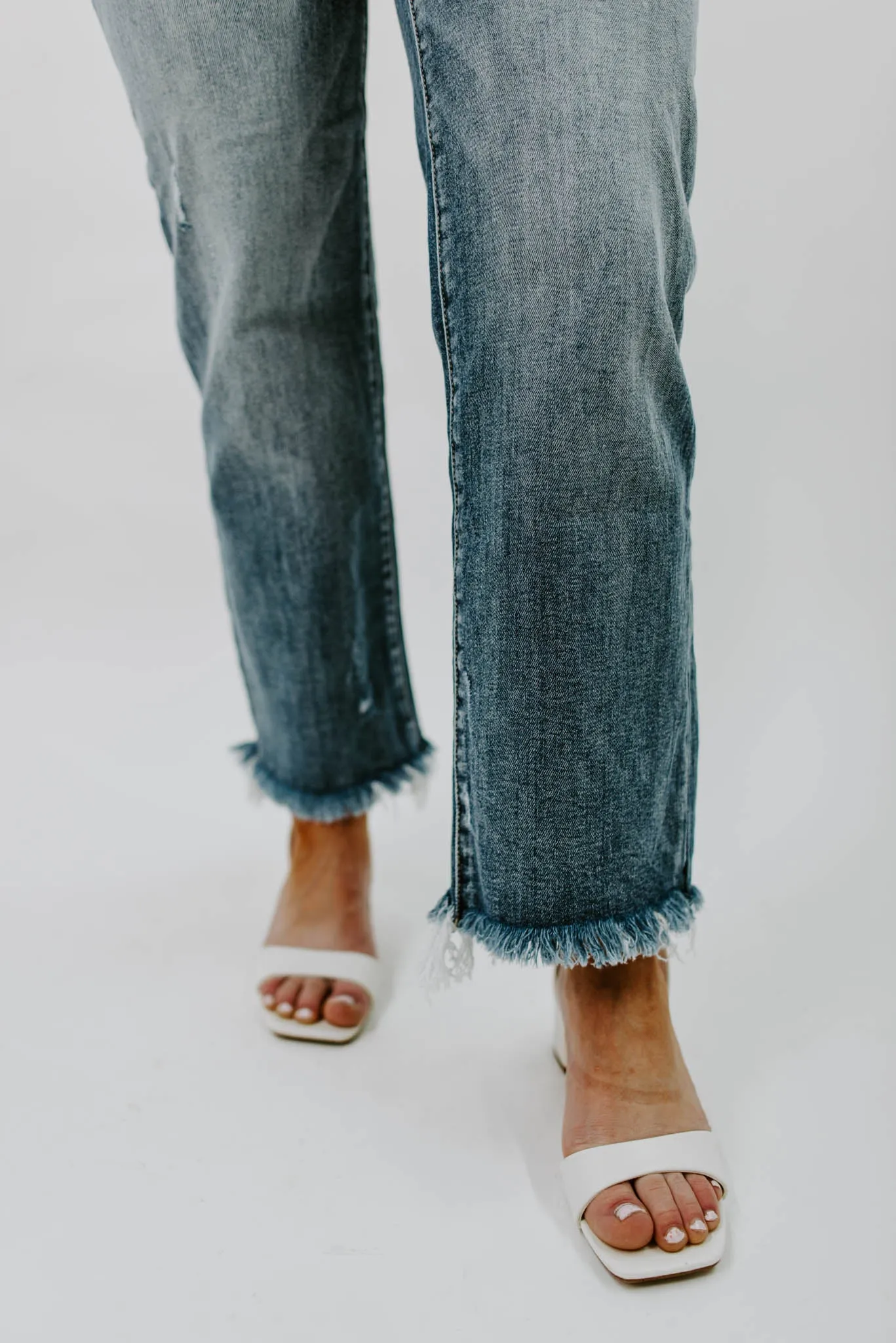 Serena Distressed Frayed Hem Jeans | Risen