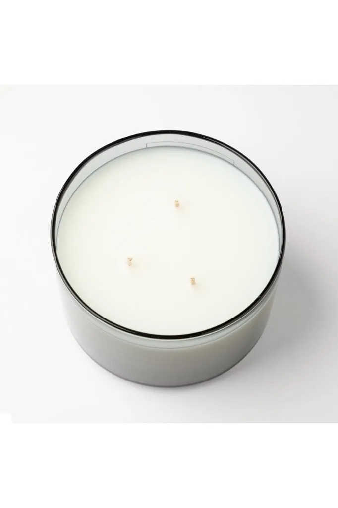 Studio Milligram - Scented 3-wick Candle - Shoal - 600g