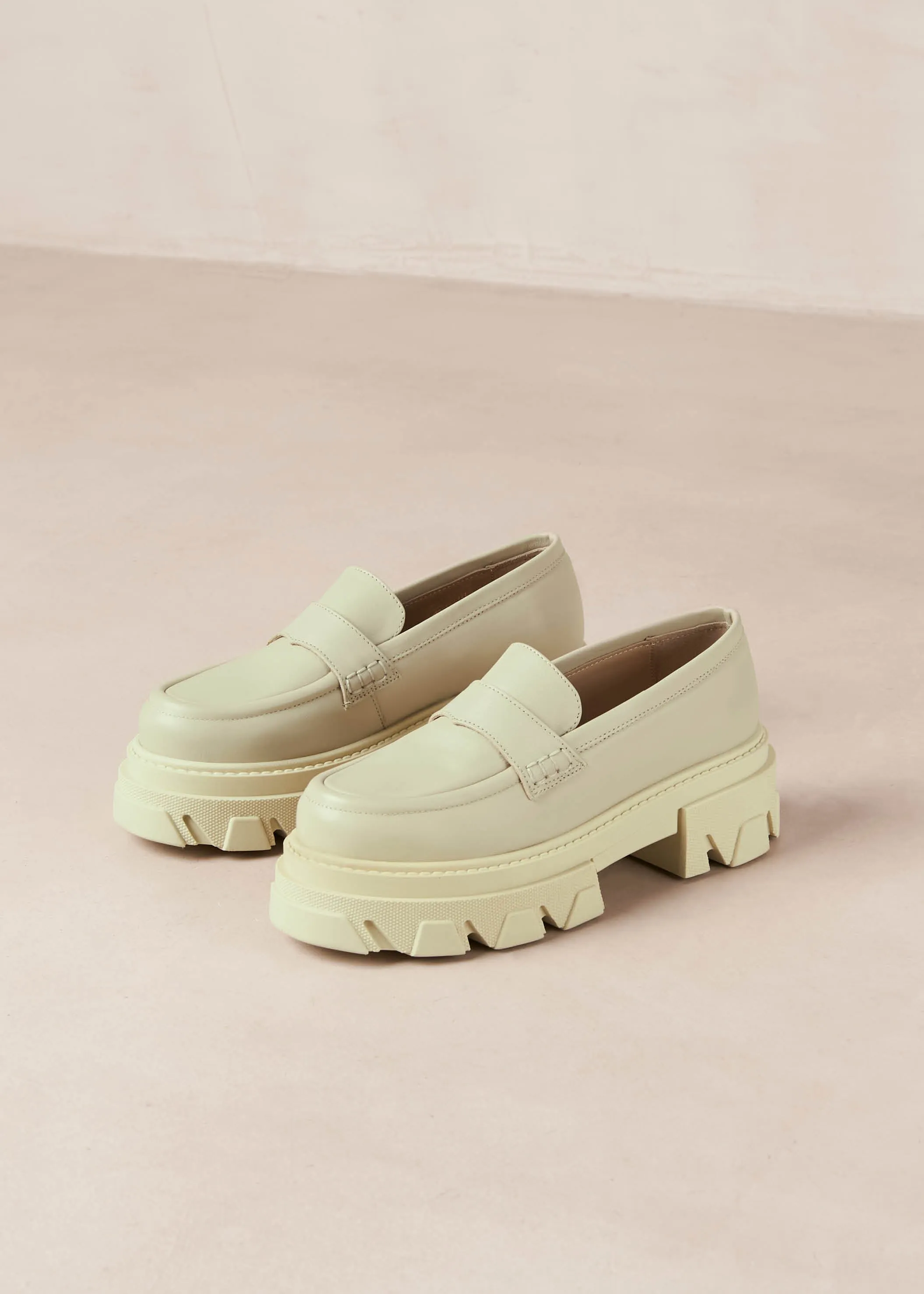 Trailblazer Celery Green Leather Loafers