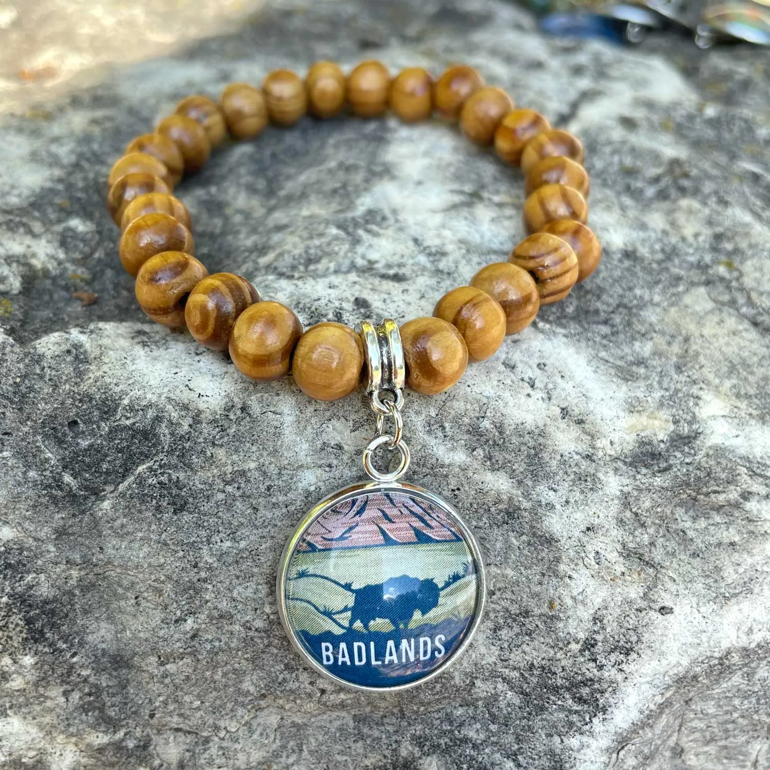 U.S. National Parks Wood Bead Stretch Bracelet with Glass Charm – Choose from 63 Parks!