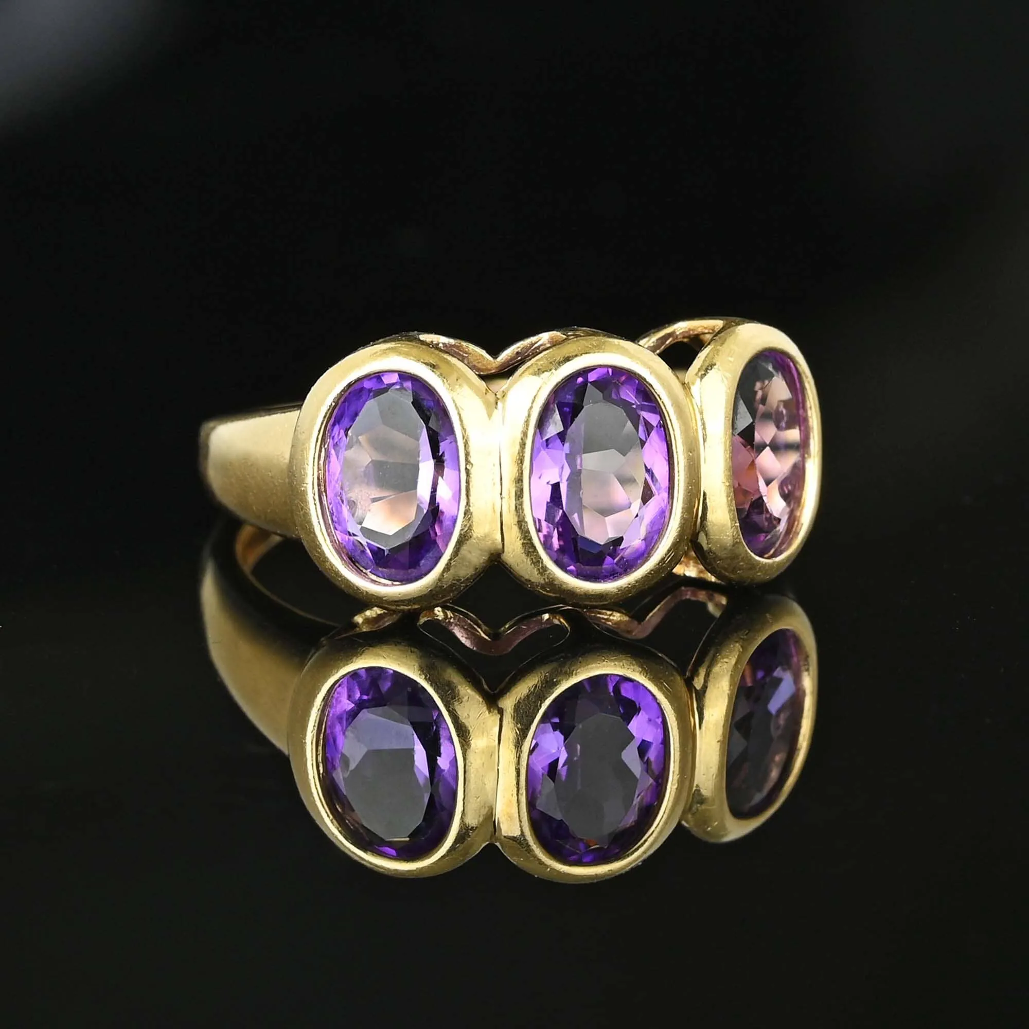 Vintage 14K Gold Three Stone Amethyst Ring